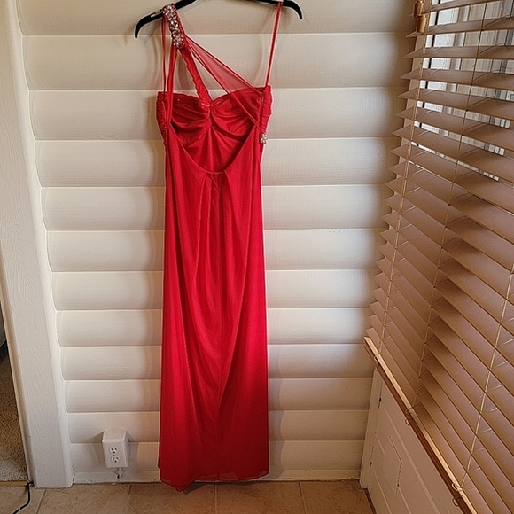 Formal Open Back Dress w/Sequined Shoulder Strap - Picture 8 of 12